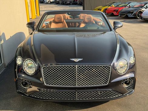 Used 2020 Bentley Continental GT image 2