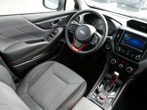 Used 2024 Subaru Forester Sport image 9