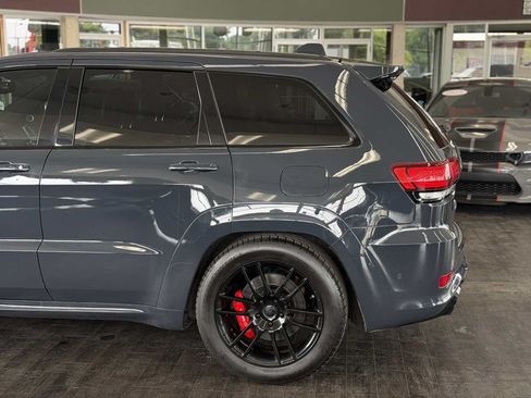 Used 2018 Jeep Grand Cherokee SRT w/ Trailer Tow Group IV AWD/4WD image 12