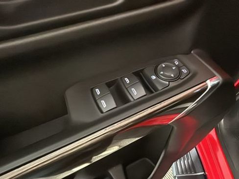 Used 2021 Chevrolet Silverado 1500 LT AWD/4WD image 10