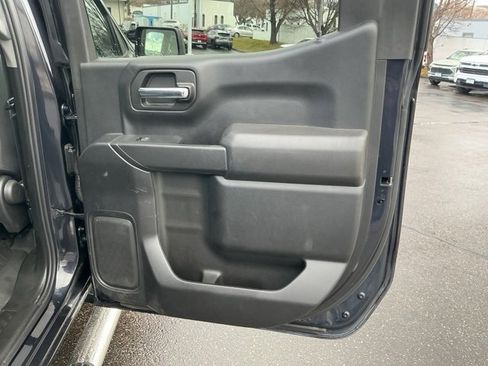 Used 2023 Chevrolet Silverado 1500 Custom image 18