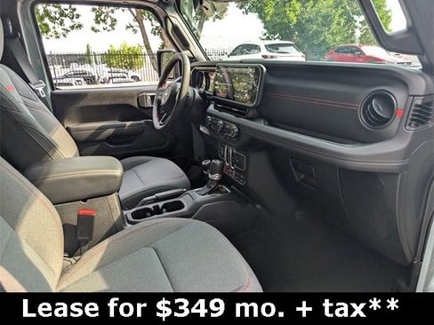 Used 2024 Jeep Wrangler Unlimited Rubicon w/ Convenience Group image 10