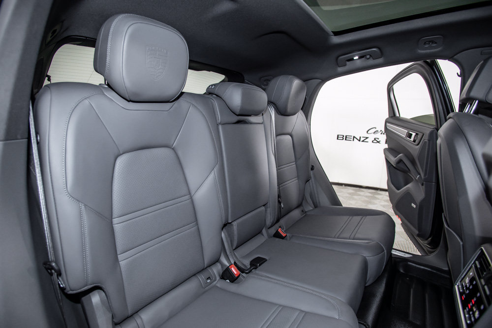 Used 2023 Porsche Cayenne Coupe AWD/4WD image 15