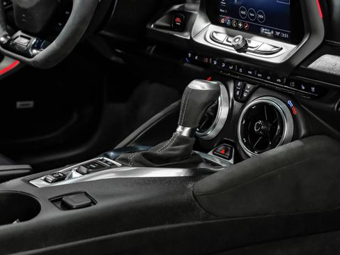 Used 2021 Chevrolet Camaro SS w/ Wild Cherry Design Package 2 RWD image 27