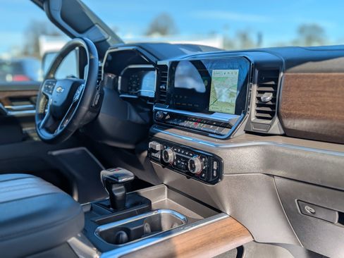 Used 2023 Chevrolet Silverado 1500 High Country w/ High Country Premium Package image 55