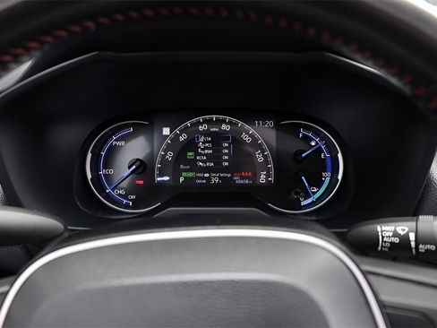 Certified 2021 Toyota RAV4 SE w/ Weather & Moonroof Package image 29