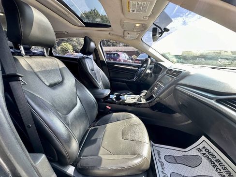 Used 2015 Ford Fusion Titanium FWD image 18