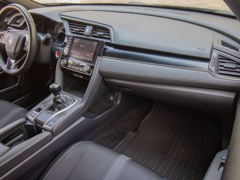 Used 2020 Honda Civic Sport image 21