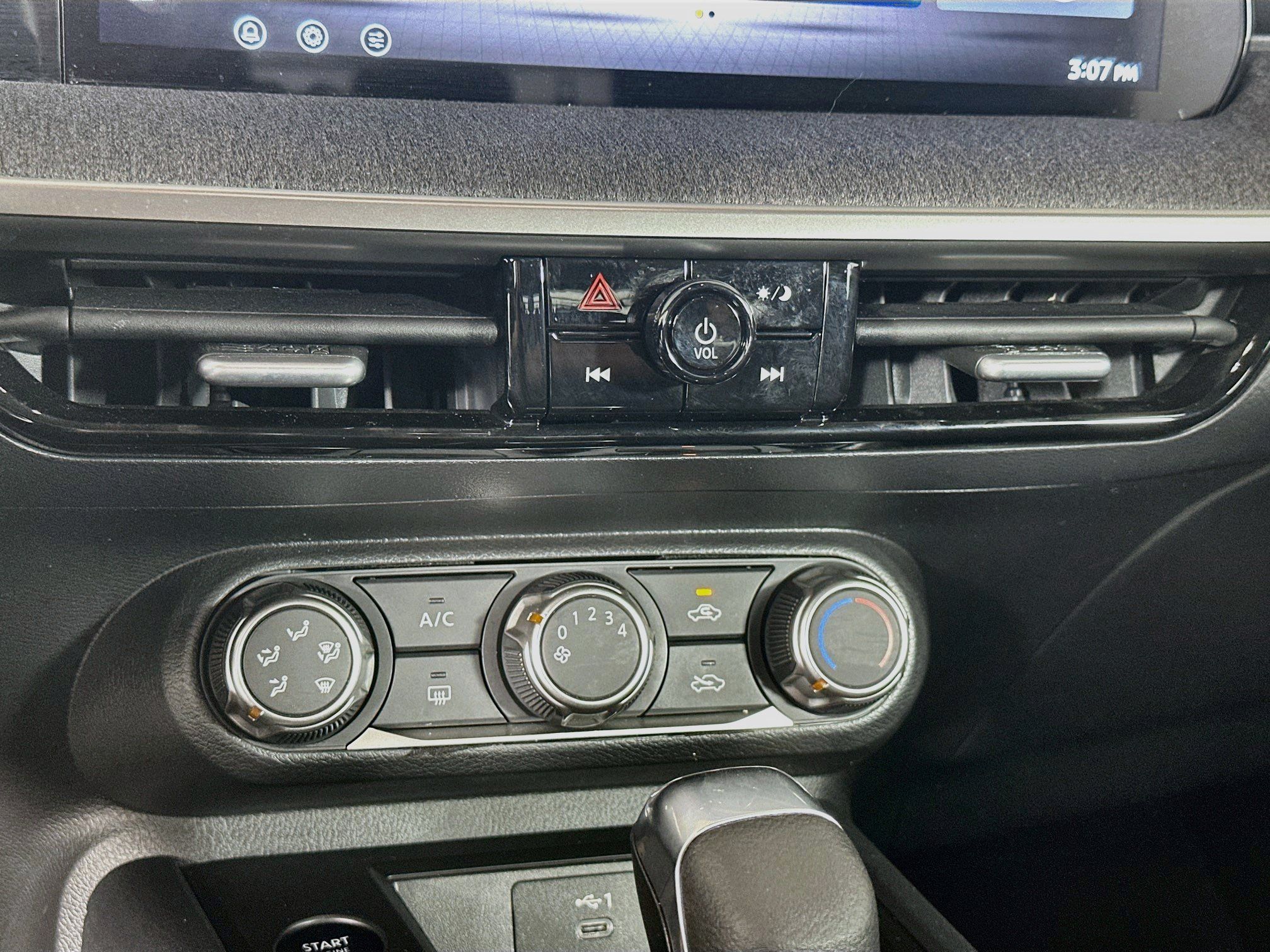 Used 2026 Nissan Kicks S FWD image 23