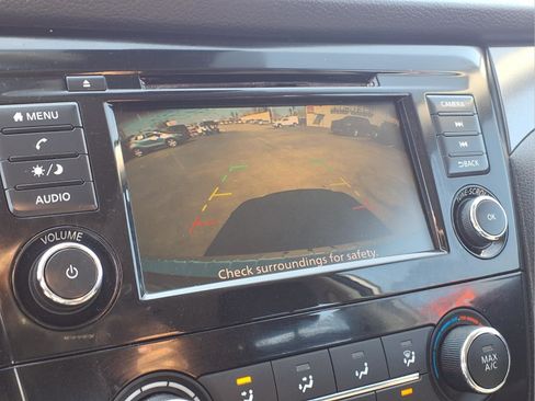 Used 2022 Nissan Rogue Sport S image 8