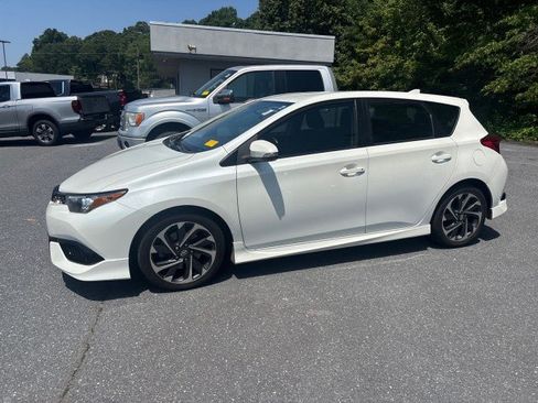 Used 2016 Scion iM FWD image 2