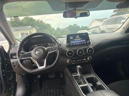 Used 2022 Nissan Sentra SR FWD image 17