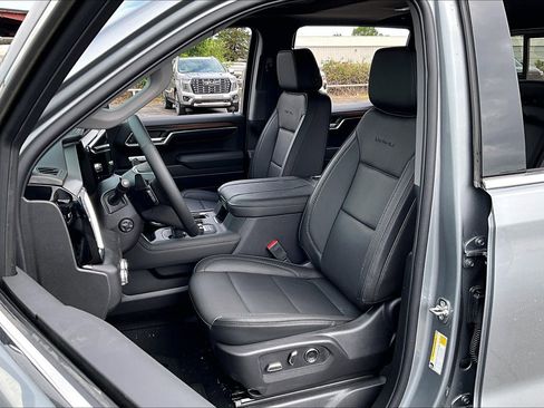 New 2026 GMC Sierra 1500 Denali w/ Denali Reserve Package AWD/4WD image 9