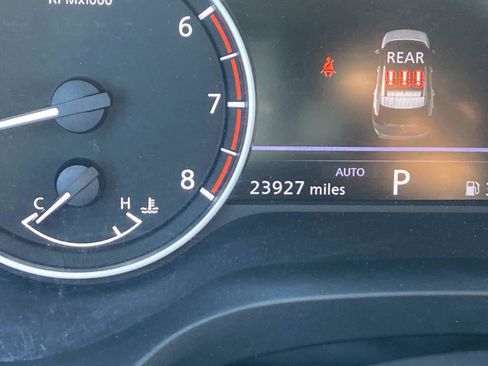 Used 2024 Nissan Rogue SV image 31