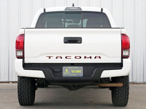 Used 2020 Toyota Tacoma SR w/ SR Convenience Package image 10
