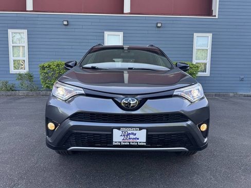 Used 2017 Toyota RAV4 SE AWD/4WD image 8