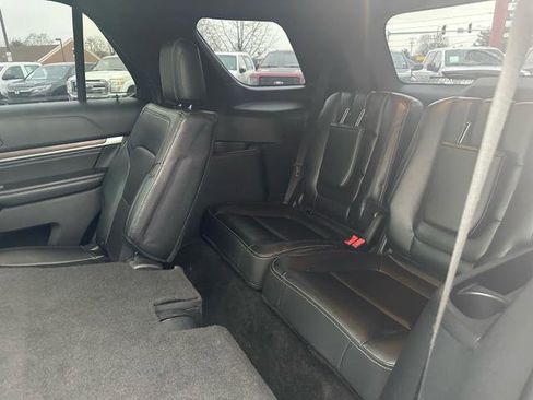Used 2016 Ford Explorer Limited image 12