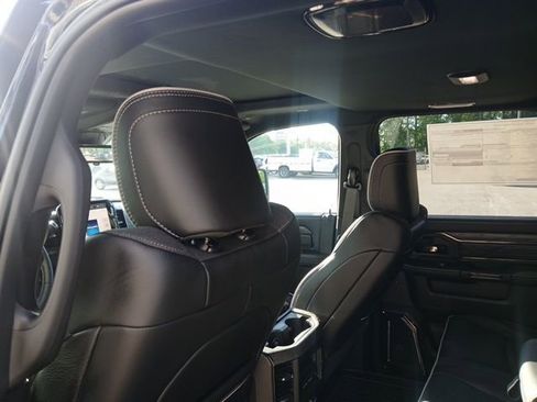 New 2026 RAM 3500 Limited AWD/4WD image 18