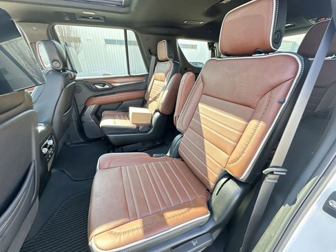 Used 2024 GMC Yukon Denali Ultimate image 26