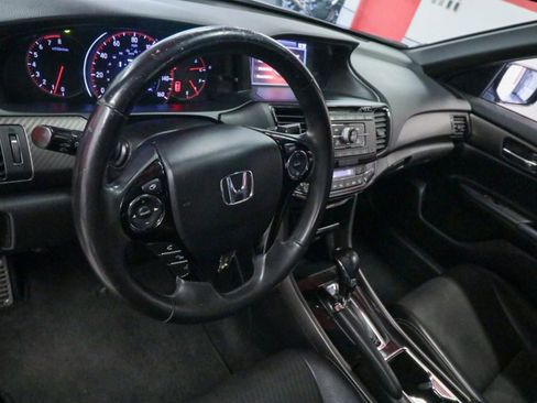 Used 2016 Honda Accord Sport image 12