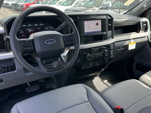 New 2026 Ford F250 XL w/ XL Chrome Package RWD image 24