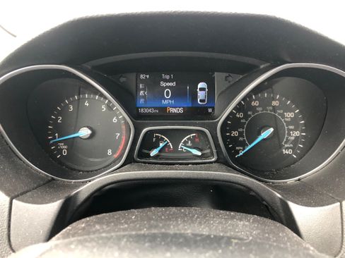 Used 2016 Ford Focus SE w/ SE Sport Package FWD image 15