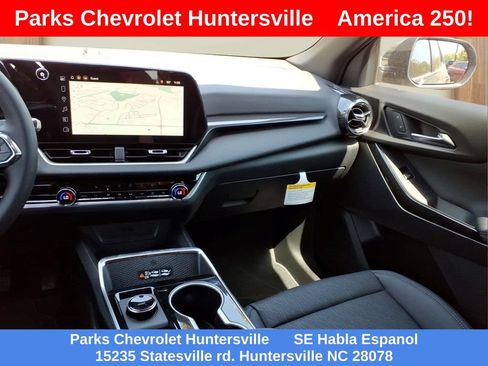 New 2026 Chevrolet Equinox LT w/ Convenience Package II FWD image 23