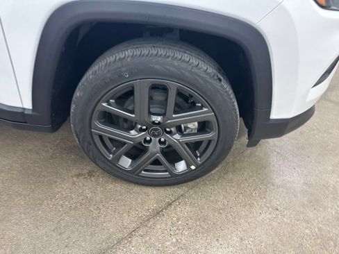New 2026 Jeep Compass Limited AWD/4WD image 15