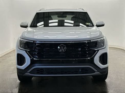New 2026 Volkswagen Atlas Cross Sport SEL image 28