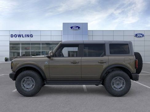 New 2025 Ford Bronco Outer Banks w/ Sasquatch Package image 3
