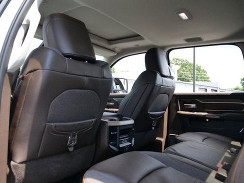 Used 2026 RAM 3500 Longhorn AWD/4WD image 32