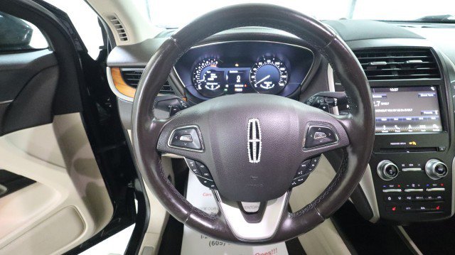 Used 2019 Lincoln MKC Select w/ Select Plus Package AWD/4WD image 19