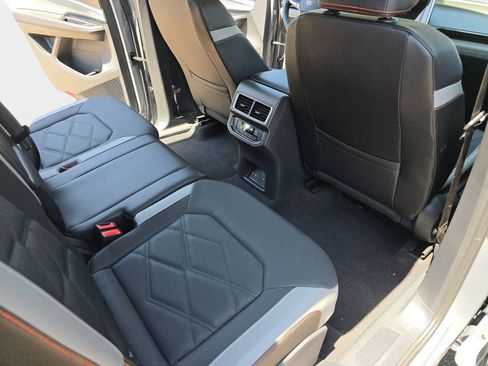 Used 2024 Volkswagen Atlas Peak Edition SE AWD/4WD image 13