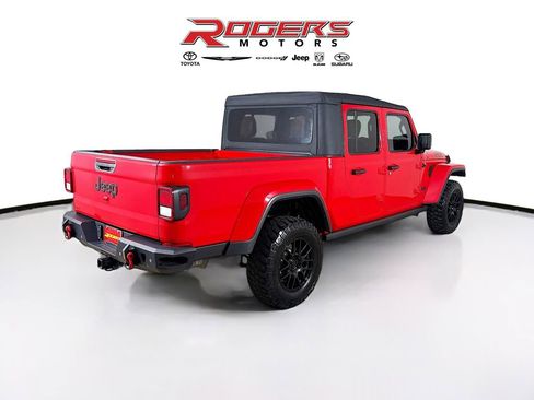 Certified 2022 Jeep Gladiator Sport AWD/4WD image 8
