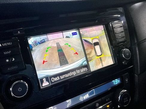 Used 2020 Nissan Rogue AWD image 23