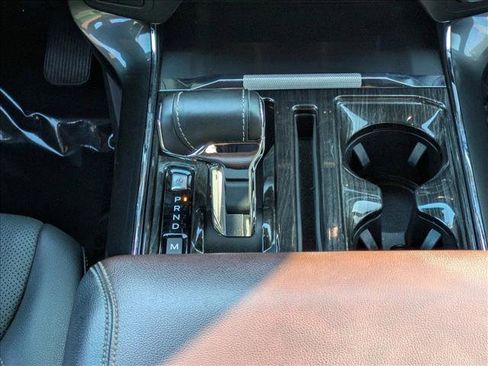 Used 2021 Ford F150 Lariat w/ Max Trailer Tow Package image 20