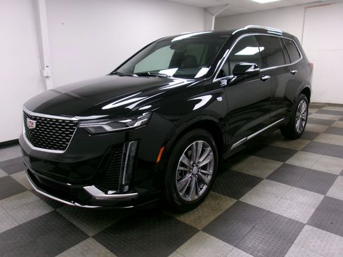 Used 2024 Cadillac XT6 Premium Luxury w/ Technology Package AWD/4WD image 1