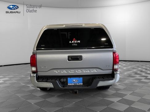 Used 2019 Toyota Tacoma image 9
