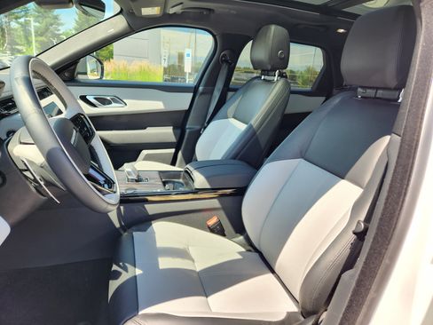 Certified 2026 Land Rover Range Rover Velar Dynamic SE AWD/4WD image 10