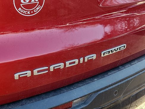 Used 2025 GMC Acadia AT4 image 34