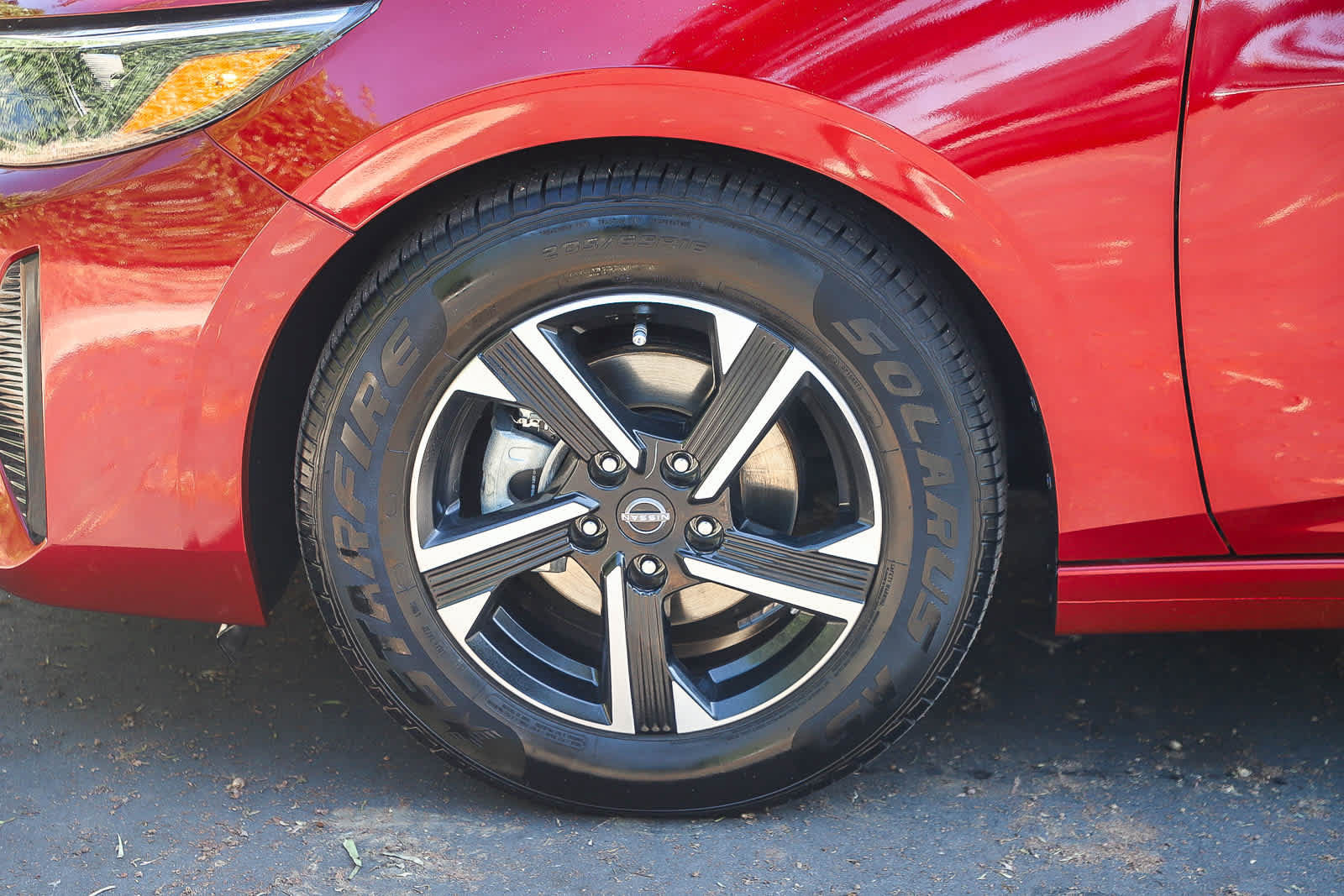 Used 2024 Nissan Sentra SV FWD image 10