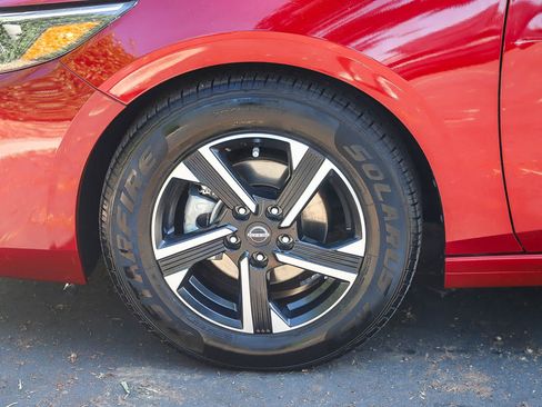 Used 2024 Nissan Sentra SV FWD image 10