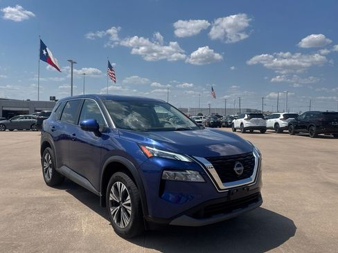 Used 2023 Nissan Rogue SV AWD/4WD image 1