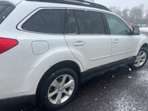 Used 2013 Subaru Outback 2.5i Premium image 5