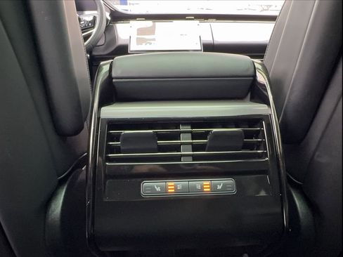 Used 2023 Land Rover Range Rover Sport SE AWD/4WD image 38