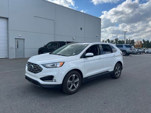 Used 2020 Ford Edge SEL image 4