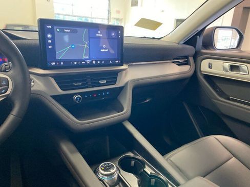 New 2026 Ford Explorer Active AWD/4WD image 15