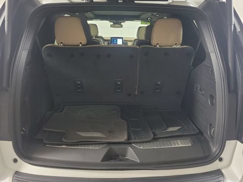 Used 2023 Chevrolet Tahoe Premier RWD image 7