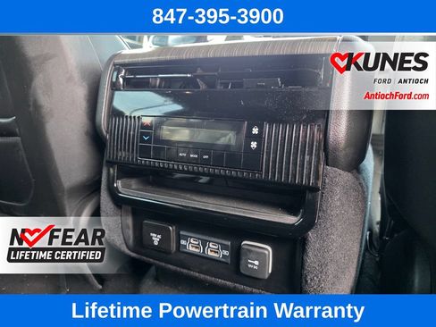 Used 2024 Jeep Wagoneer L Series II w/ Flexible Seating Group AWD/4WD image 36