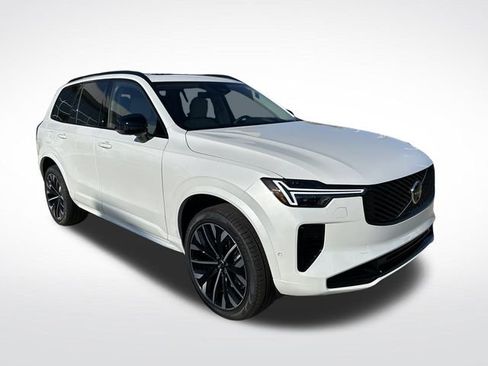 New 2026 Volvo XC90 B6 Ultra image 2